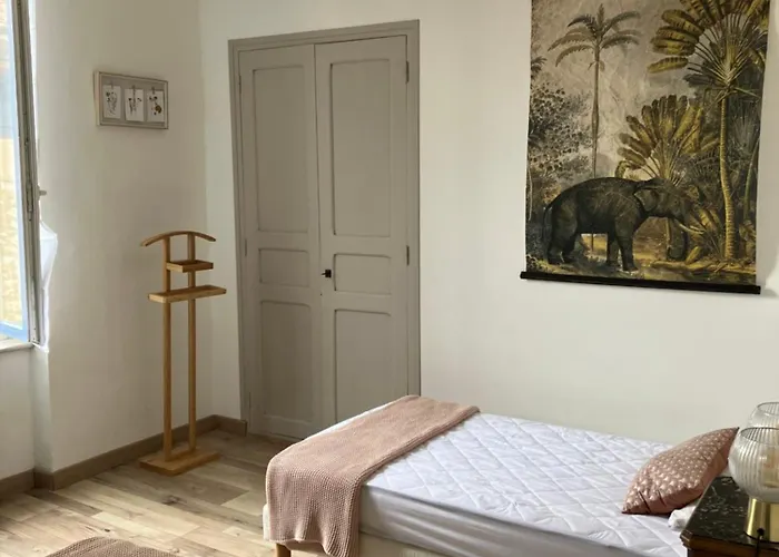 Maison Corbieres * بيرياك-دي-مير